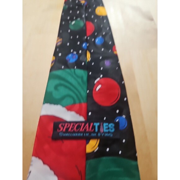 Lot Of 2 Specialties Hallmark Santa Playing Golf Tie's - Picture 9 of 12